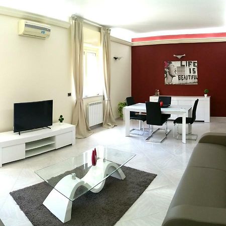 My Place Syracuse ภายนอก รูปภาพ