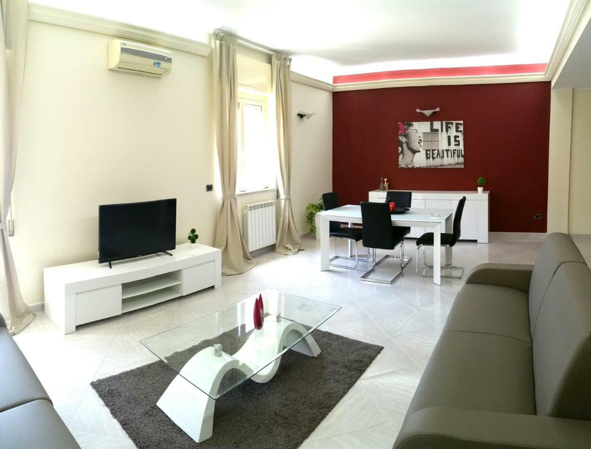 My Place Syracuse ภายนอก รูปภาพ